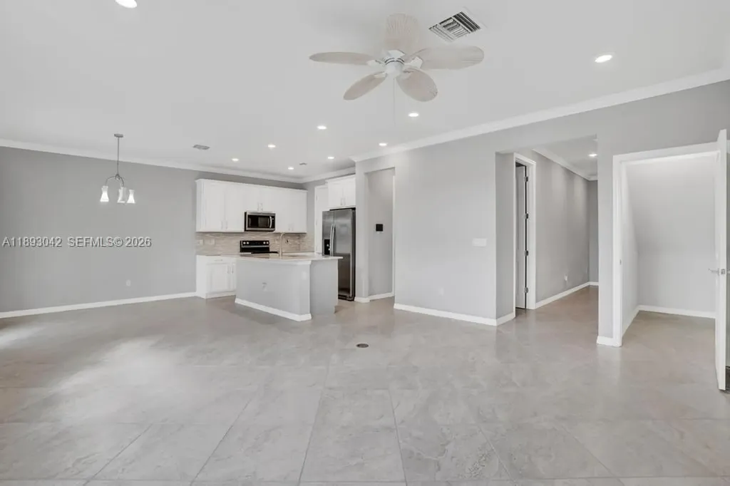 1422 Silk Oak Drive Hollywood FL 33021