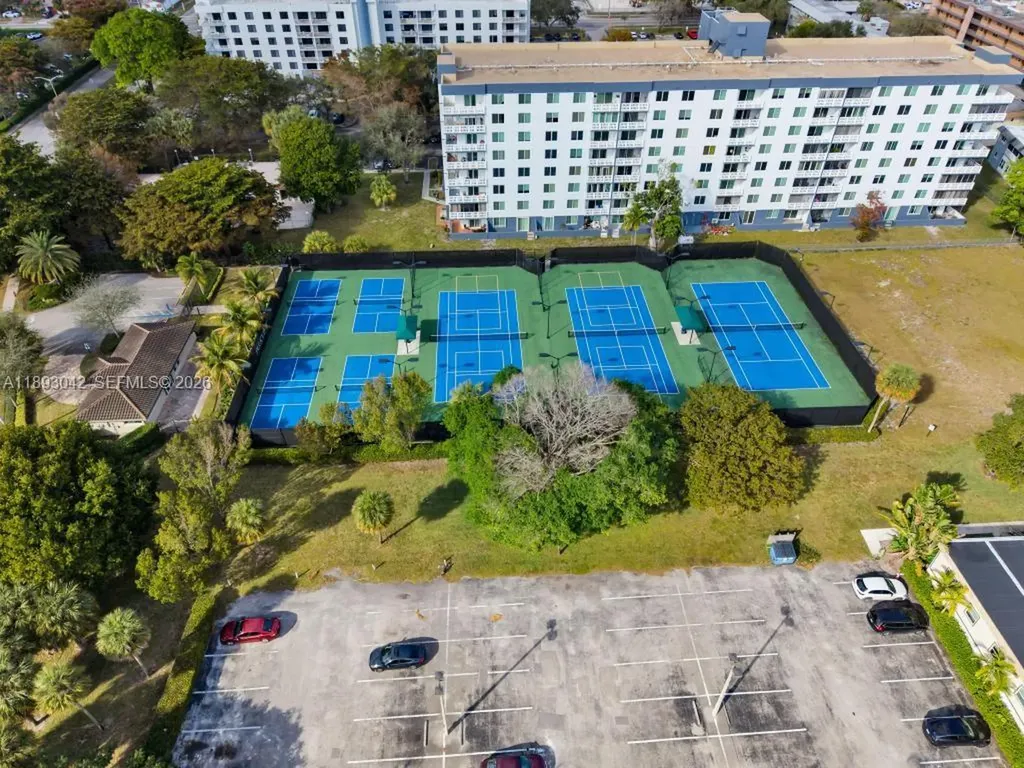 1422 Silk Oak Drive Hollywood FL 33021