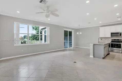 1422 Silk Oak Drive Hollywood FL 33021