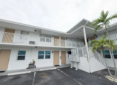 810 Lake Shore Drive Lake Park FL 33403