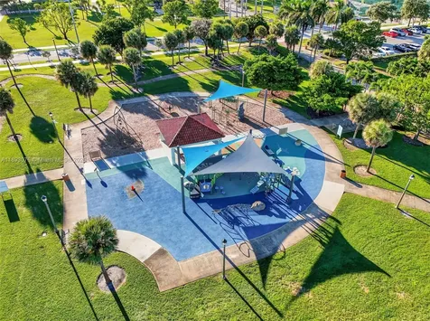 810 Lake Shore Drive Lake Park FL 33403
