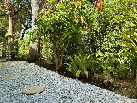 1335 E Barwick Ranch Circle Delray Beach FL 33445