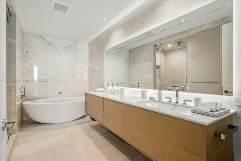 18501 Collins Avenue Sunny Isles Beach FL 33160