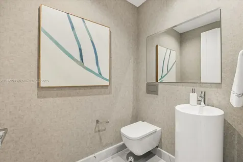 18501 Collins Avenue Sunny Isles Beach FL 33160