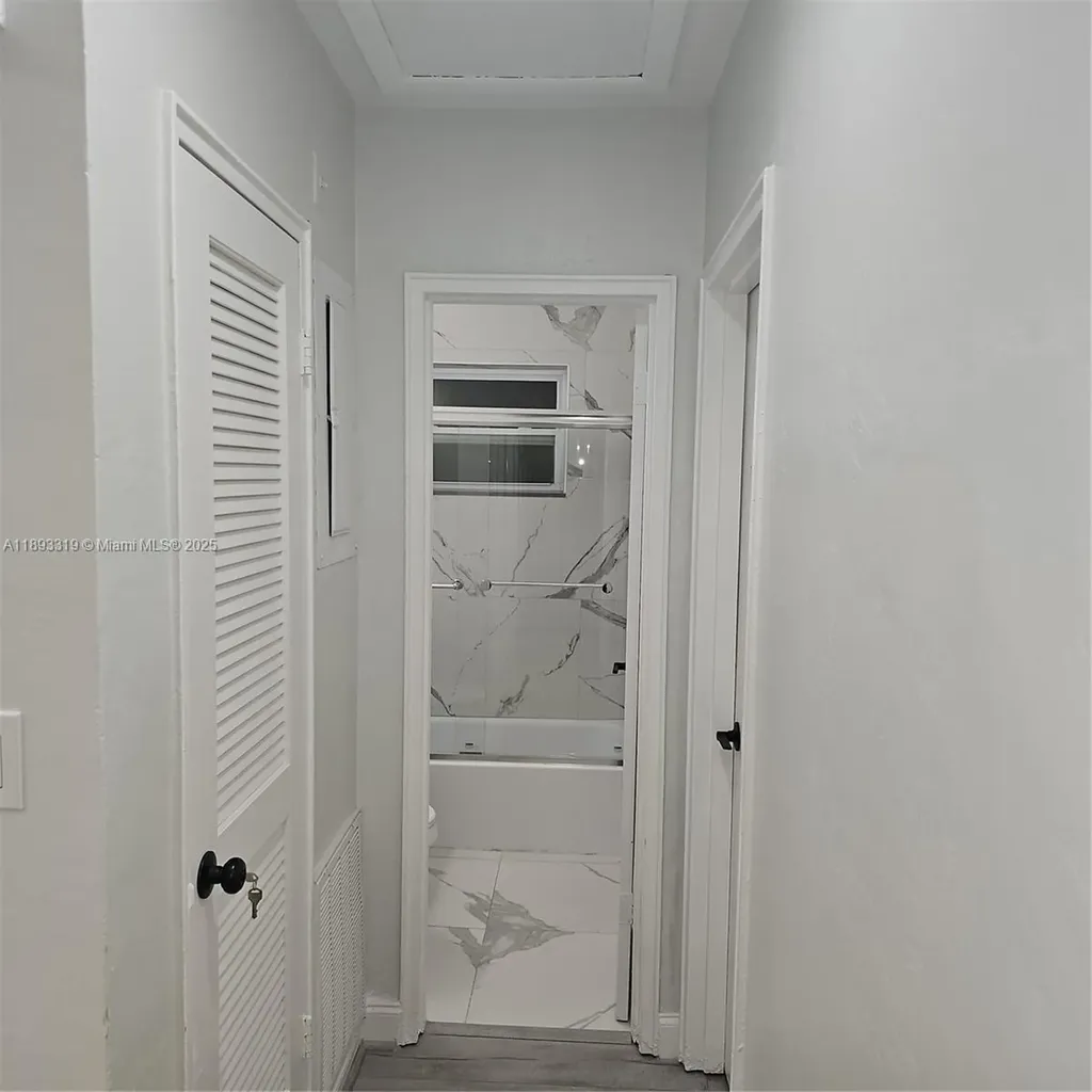 442 SW 22nd Avenue Fort Lauderdale FL 33312