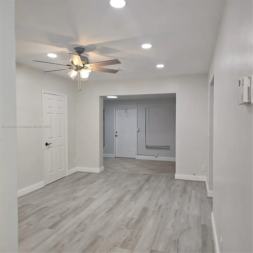 442 SW 22nd Avenue Fort Lauderdale FL 33312