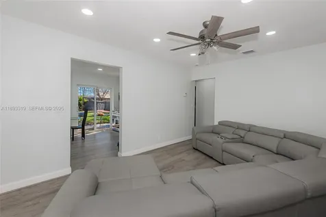 442 SW 22nd Avenue Fort Lauderdale FL 33312