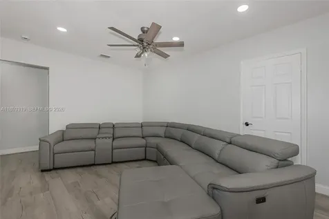 442 SW 22nd Avenue Fort Lauderdale FL 33312