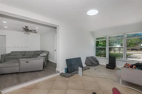 442 SW 22nd Avenue Fort Lauderdale FL 33312