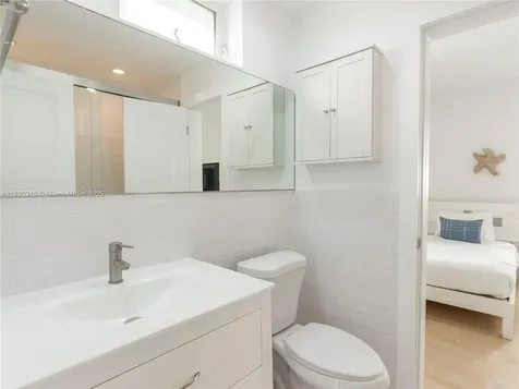 241 28th Street Miami Beach FL 33140