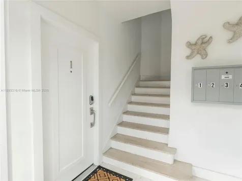 241 28th Street Miami Beach FL 33140