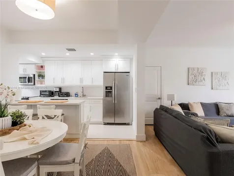241 28th Street Miami Beach FL 33140
