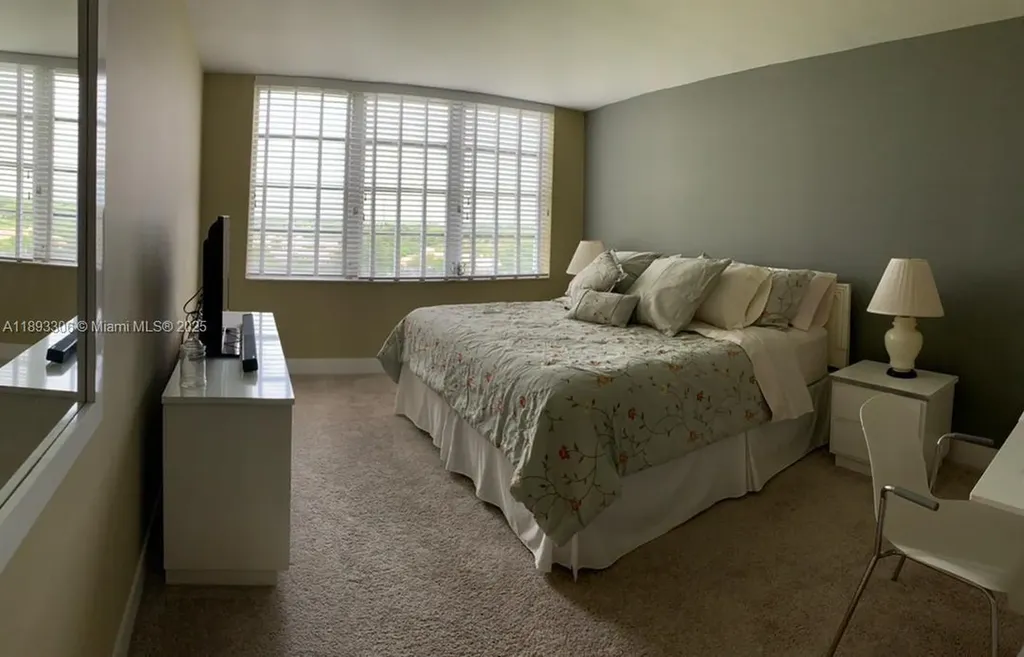 3507 Oaks Way Pompano Beach FL 33069