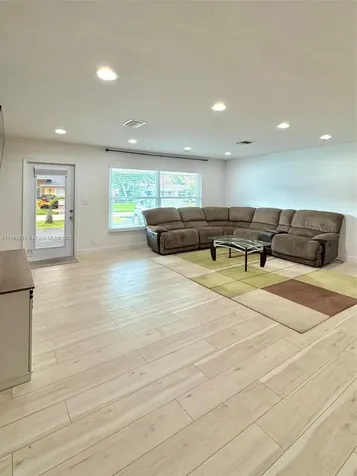 120 NE 9th Avenue Deerfield Beach FL 33441