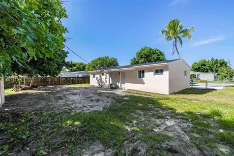 18931 NW 44th Avenue Miami Gardens FL 33055