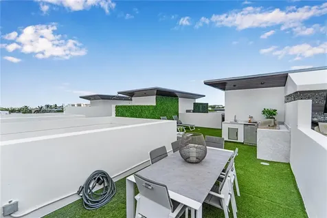 259 Shore Court Lauderdale By The Sea FL 33308
