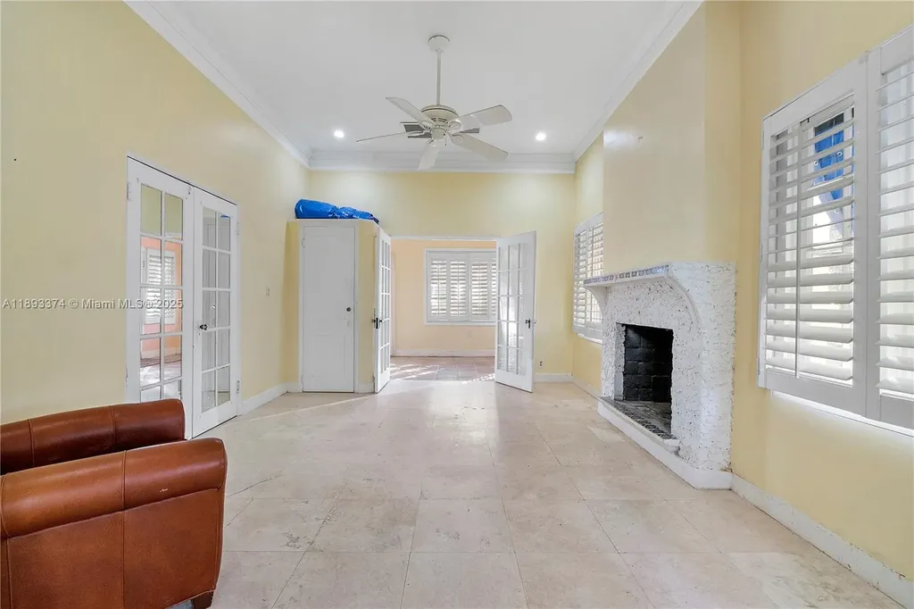 909 SE 5th Court Fort Lauderdale FL 33301