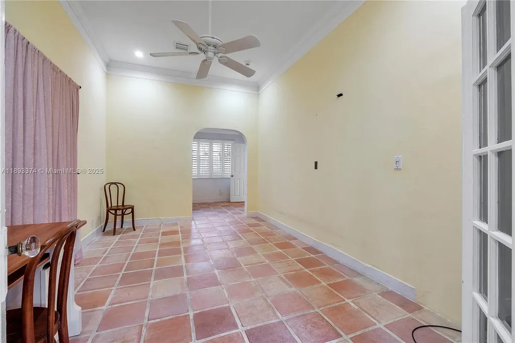 909 SE 5th Court Fort Lauderdale FL 33301