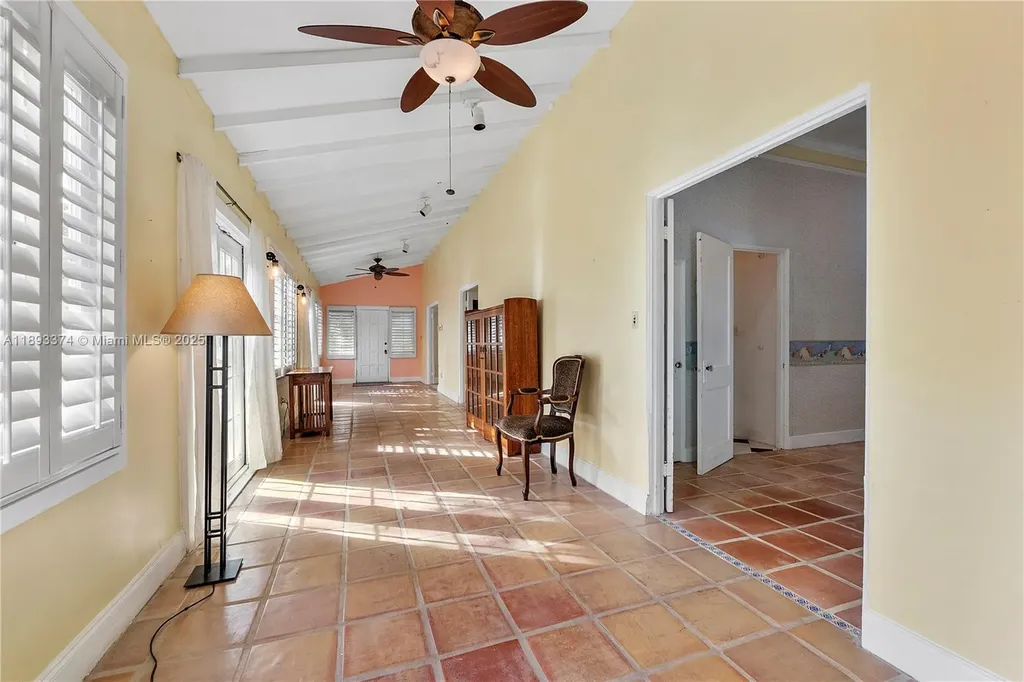 909 SE 5th Court Fort Lauderdale FL 33301