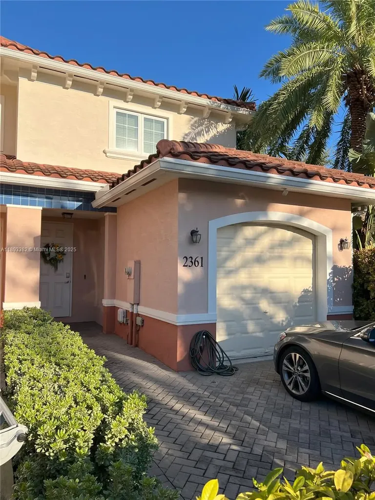 2361 SE 5th Street Pompano Beach FL 33062