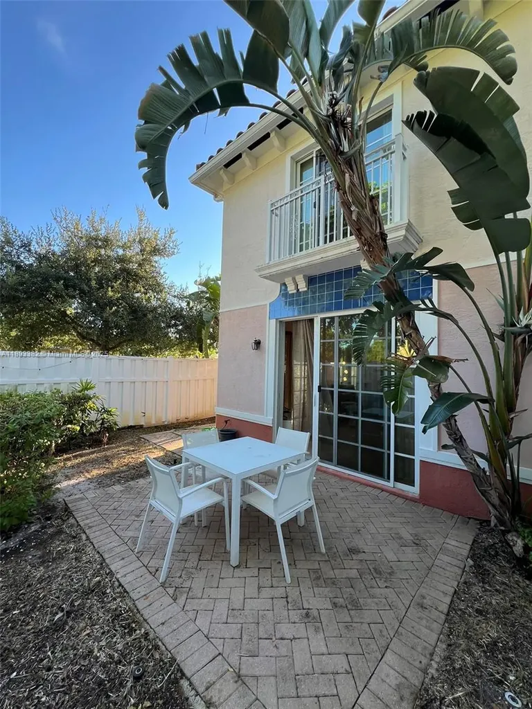 2361 SE 5th Street Pompano Beach FL 33062