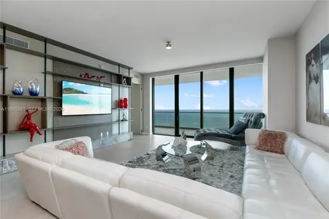 18975 Collins Avenue Sunny Isles Beach FL 33160