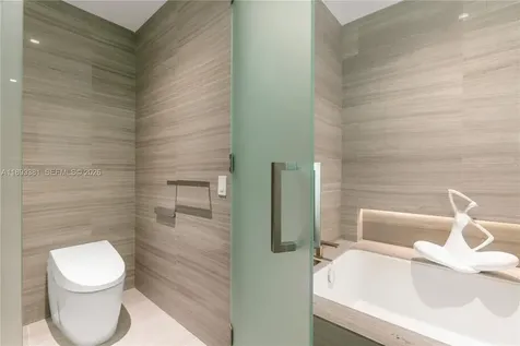 18975 Collins Avenue Sunny Isles Beach FL 33160