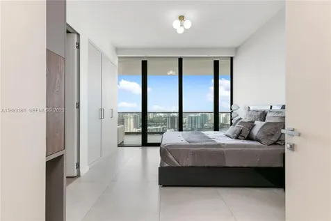 18975 Collins Avenue Sunny Isles Beach FL 33160