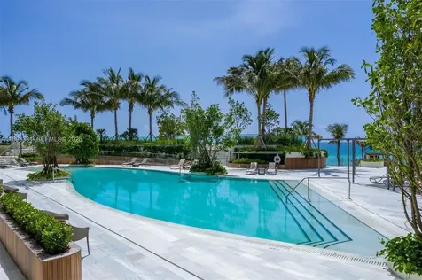 18975 Collins Avenue Sunny Isles Beach FL 33160
