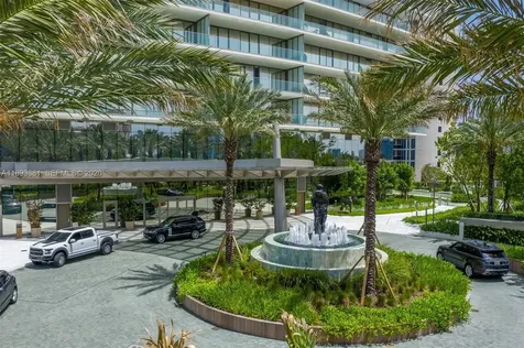 18975 Collins Avenue Sunny Isles Beach FL 33160