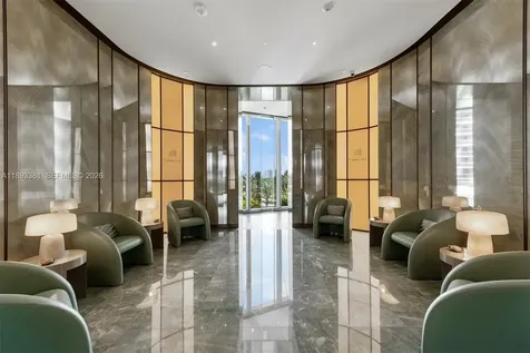 18975 Collins Avenue Sunny Isles Beach FL 33160