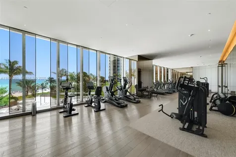 18975 Collins Avenue Sunny Isles Beach FL 33160