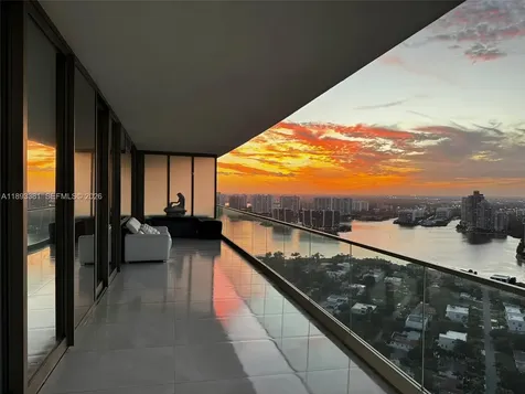 18975 Collins Avenue Sunny Isles Beach FL 33160