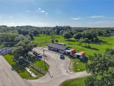 Other City - In The State Of Florida FL 33935