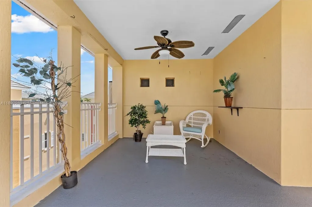 2344 Vintage Drive Lighthouse Point FL 33064