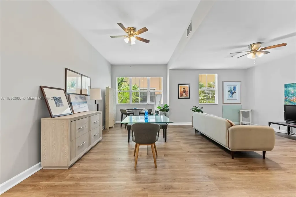 2344 Vintage Drive Lighthouse Point FL 33064