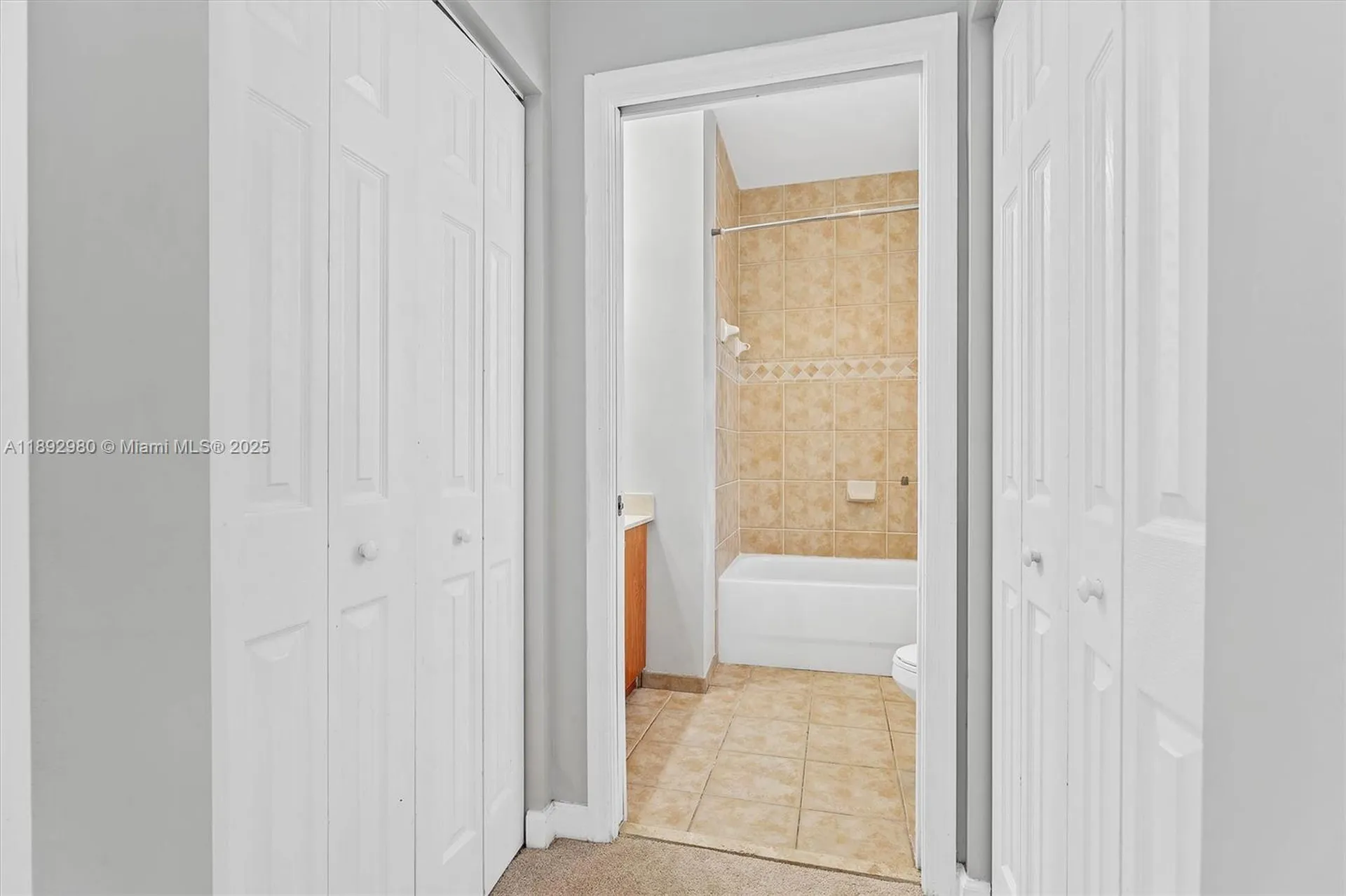 2344 Vintage Drive Lighthouse Point FL 33064