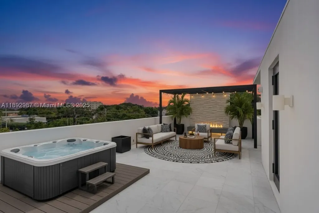 527 NE 61st Street Miami FL 33137