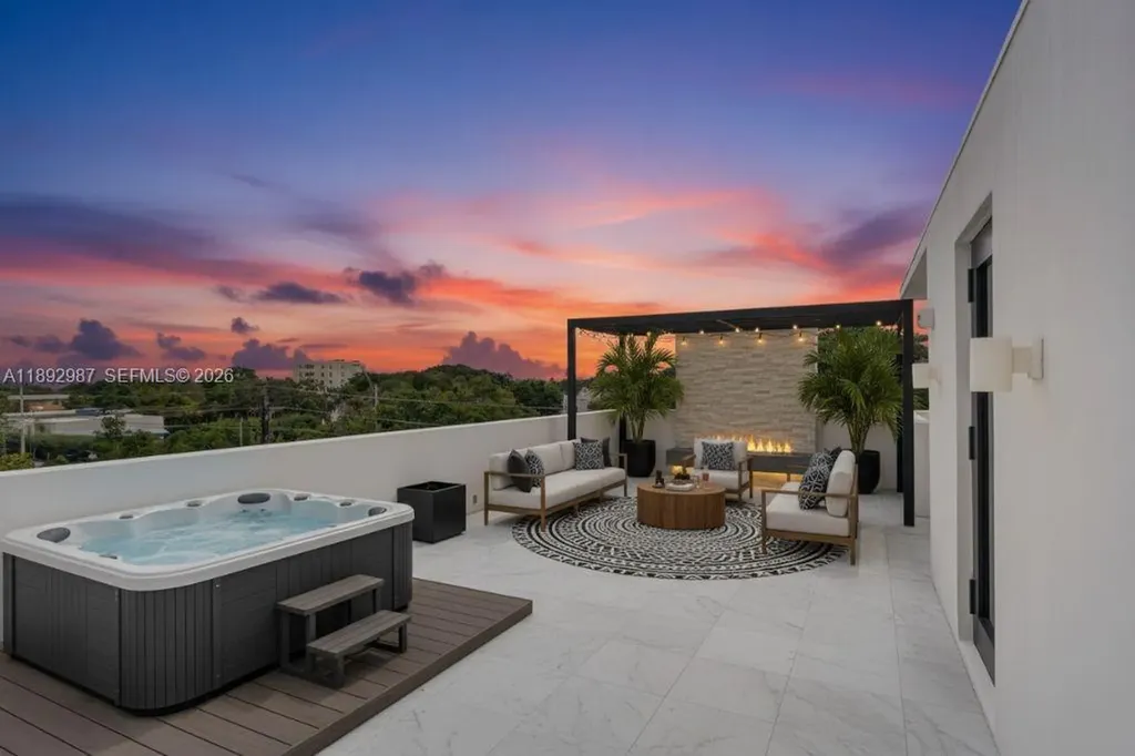 527 NE 61st Street Miami FL 33137