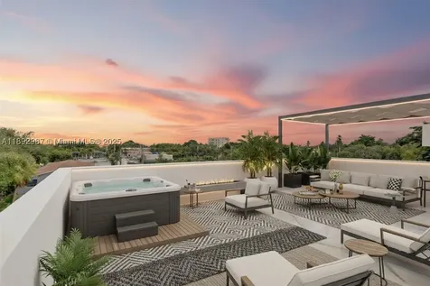 527 NE 61st Street Miami FL 33137