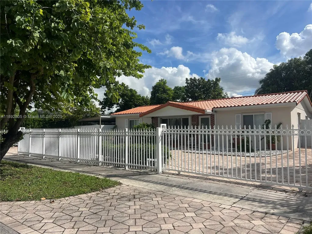 1311 SW 102nd Court Miami FL 33174