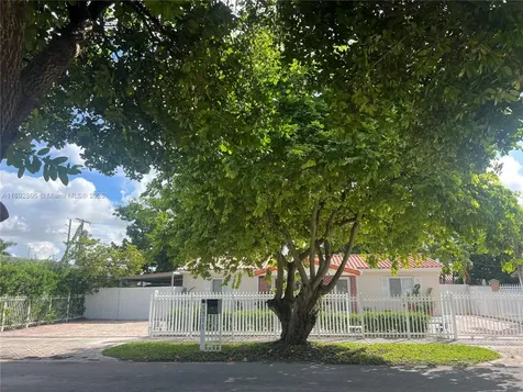 1311 SW 102nd Court Miami FL 33174