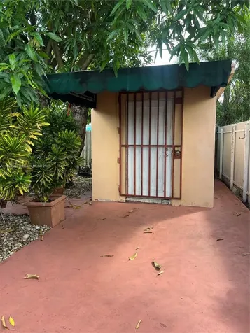 1311 SW 102nd Court Miami FL 33174