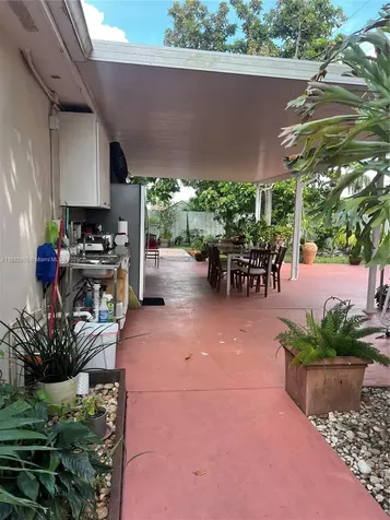 1311 SW 102nd Court Miami FL 33174