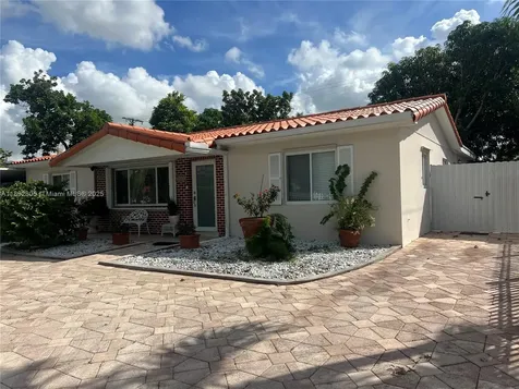 1311 SW 102nd Court Miami FL 33174