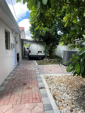1311 SW 102nd Court Miami FL 33174