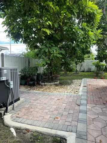 1311 SW 102nd Court Miami FL 33174