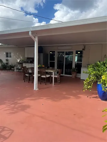 1311 SW 102nd Court Miami FL 33174
