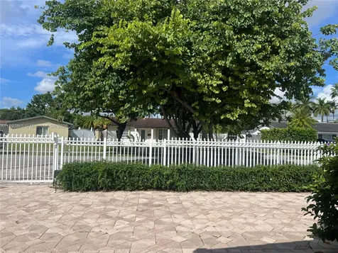 1311 SW 102nd Court Miami FL 33174