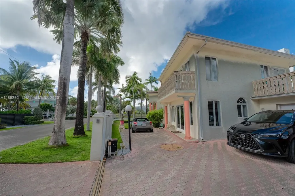 2701 N Atlantic Boulevard Fort Lauderdale FL 33308